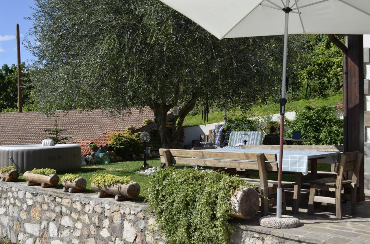Ca Ulivi Bed & Breakfast Ala Exterior photo