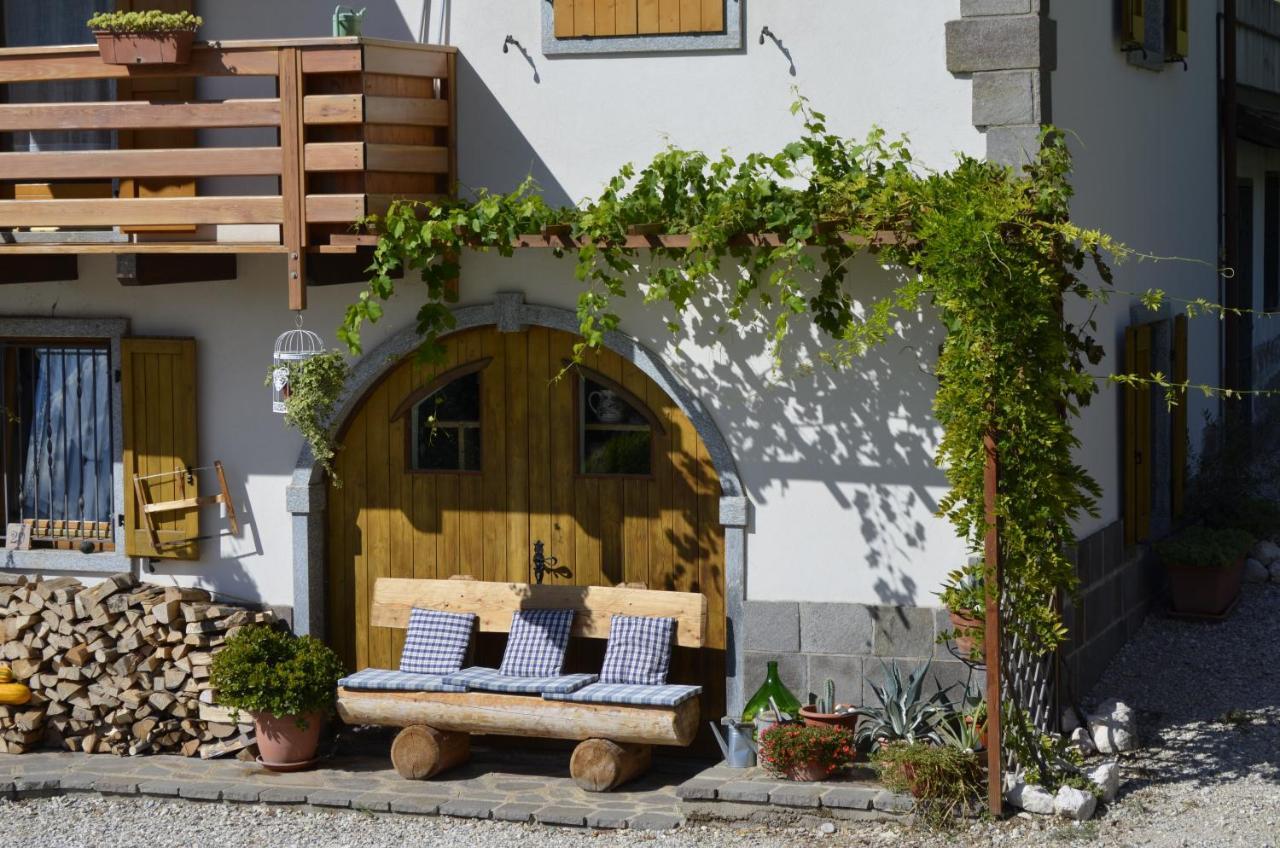 Ca Ulivi Bed & Breakfast Ala Exterior photo