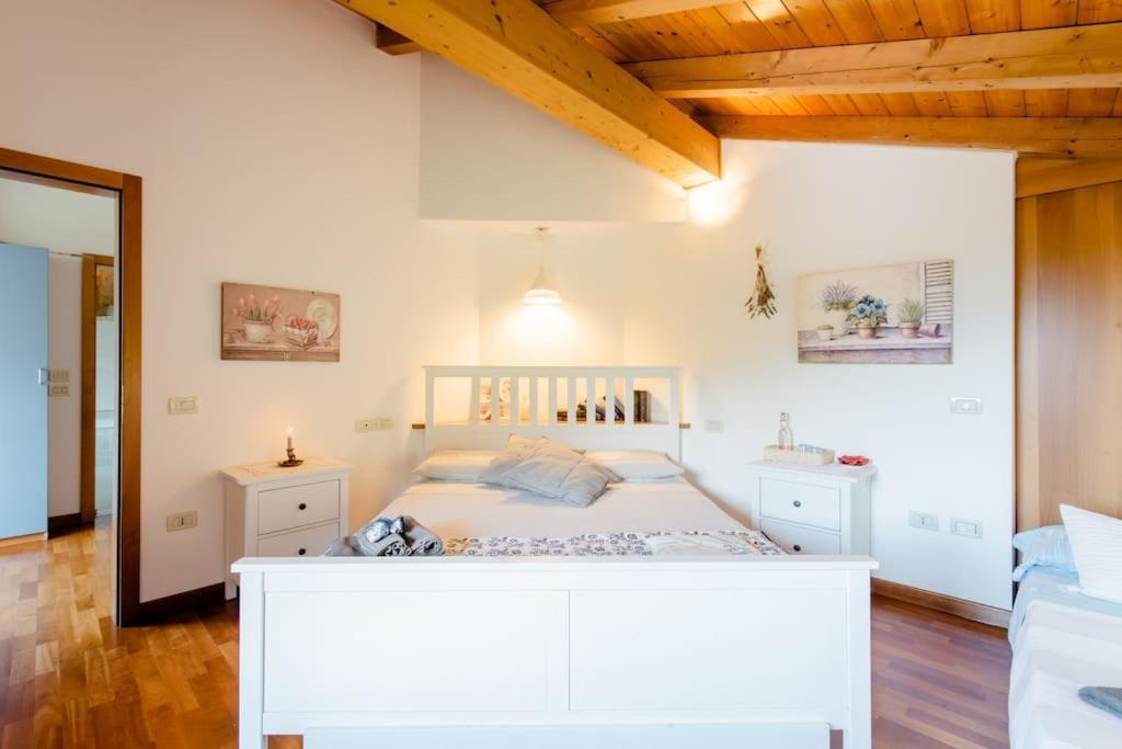 Ca Ulivi Bed & Breakfast Ala Exterior photo